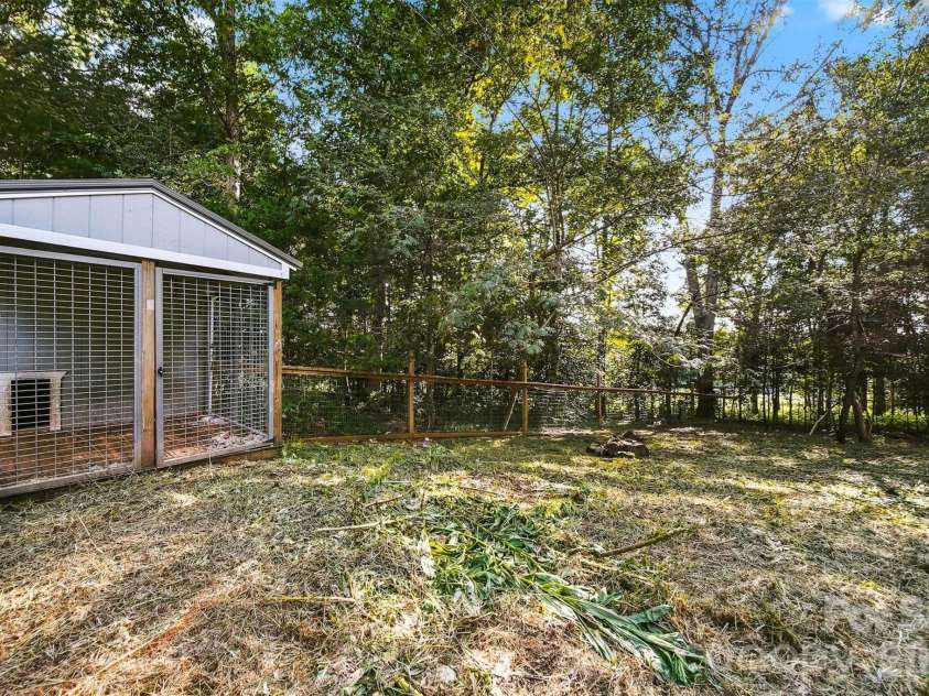 3432 Cannon Ridge Road, Lenoir, NC 28645.  MLS# CAR4418416, YatesRealty ID 46962. 