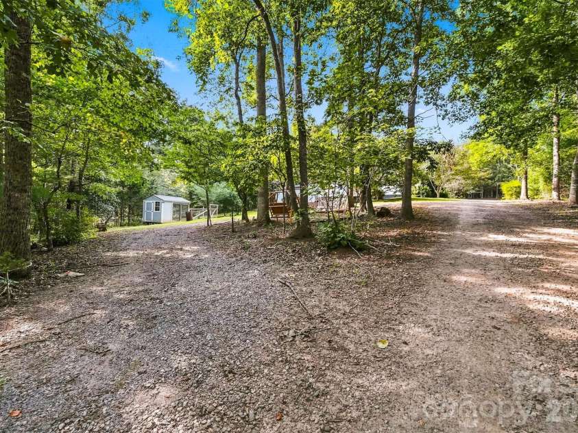 3432 Cannon Ridge Road, Lenoir, NC 28645.  MLS# CAR4418416, YatesRealty ID 46962. 