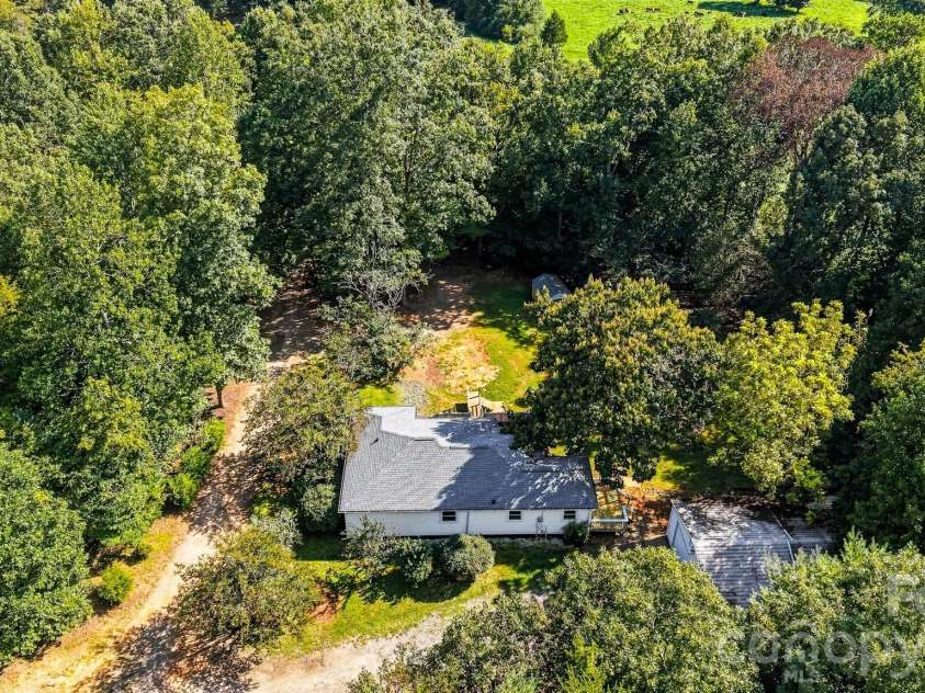 3432 Cannon Ridge Road, Lenoir, NC 28645.  MLS# CAR4418416, YatesRealty ID 46962. 