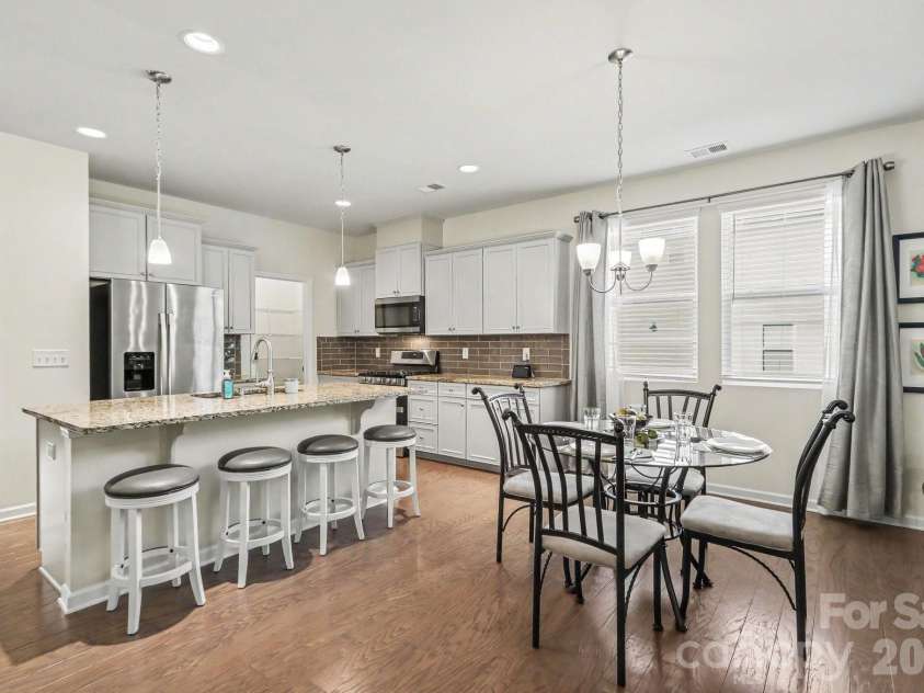 14103 Magnolia Walk Drive, Huntersville, NC 28078.  MLS# CAR4418411, YatesRealty ID 46966. 