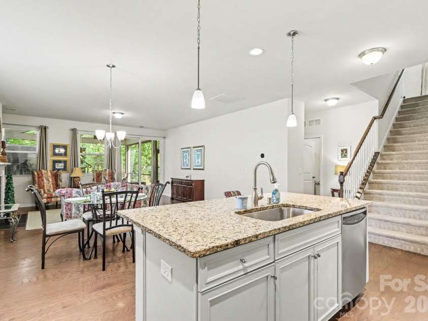 14103 Magnolia Walk Drive, Huntersville, NC 28078.  MLS# CAR4418411, YatesRealty ID 46966. 