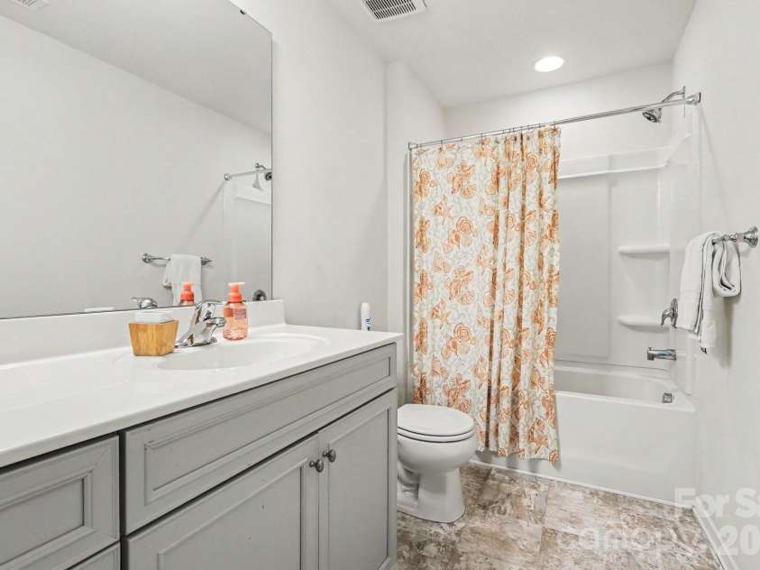 14103 Magnolia Walk Drive, Huntersville, NC 28078.  MLS# CAR4418411, YatesRealty ID 46966. 