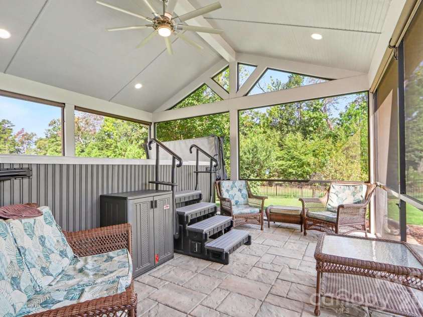 14103 Magnolia Walk Drive, Huntersville, NC 28078.  MLS# CAR4418411, YatesRealty ID 46966. 