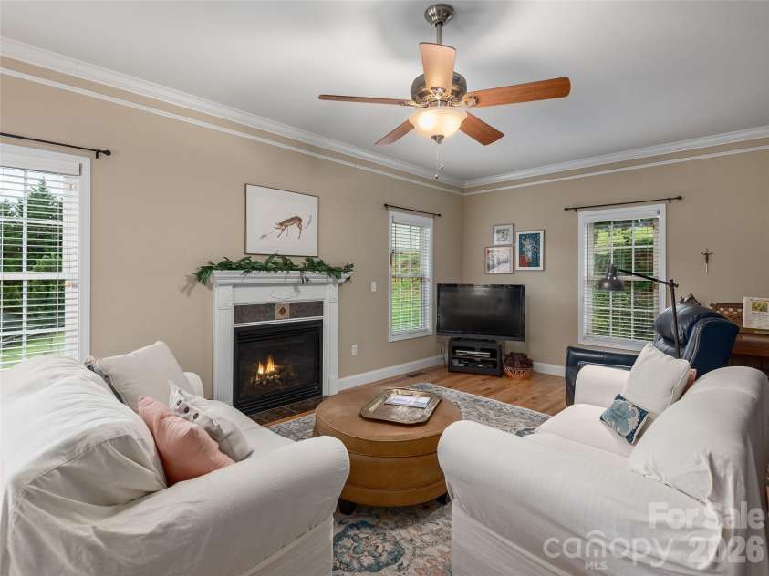4 Lancaster Lane, Weaverville, NC 28787.  MLS# CAR4418663, YatesRealty ID 46967. 