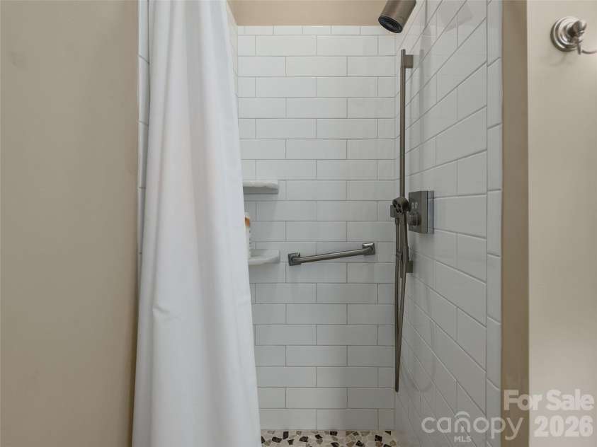 4 Lancaster Lane, Weaverville, NC 28787.  MLS# CAR4418663, YatesRealty ID 46967. 