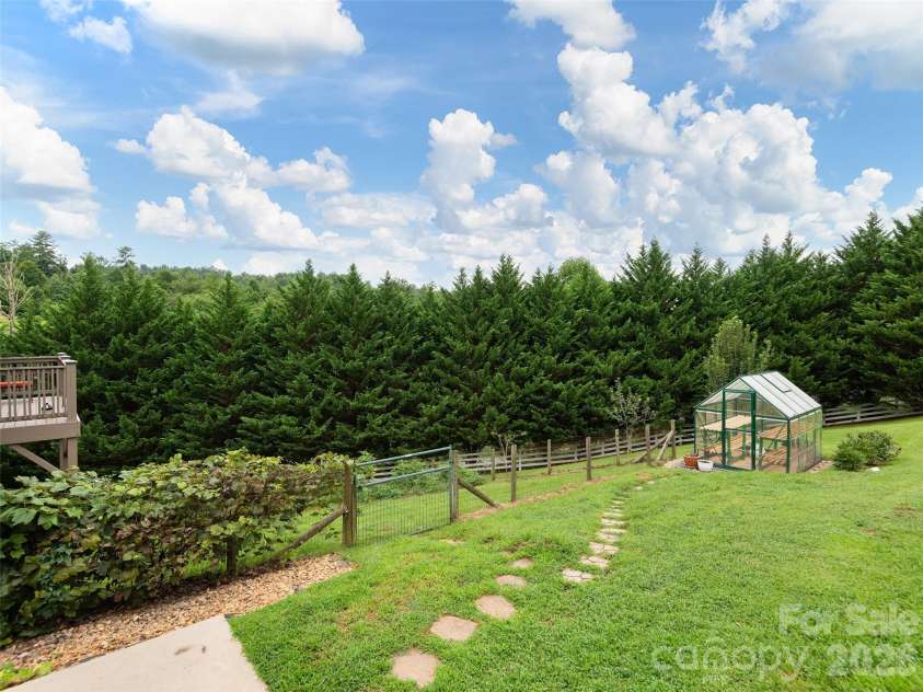 4 Lancaster Lane, Weaverville, NC 28787.  MLS# CAR4418663, YatesRealty ID 46967. 
