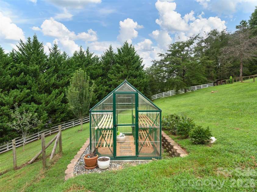 4 Lancaster Lane, Weaverville, NC 28787.  MLS# CAR4418663, YatesRealty ID 46967. 