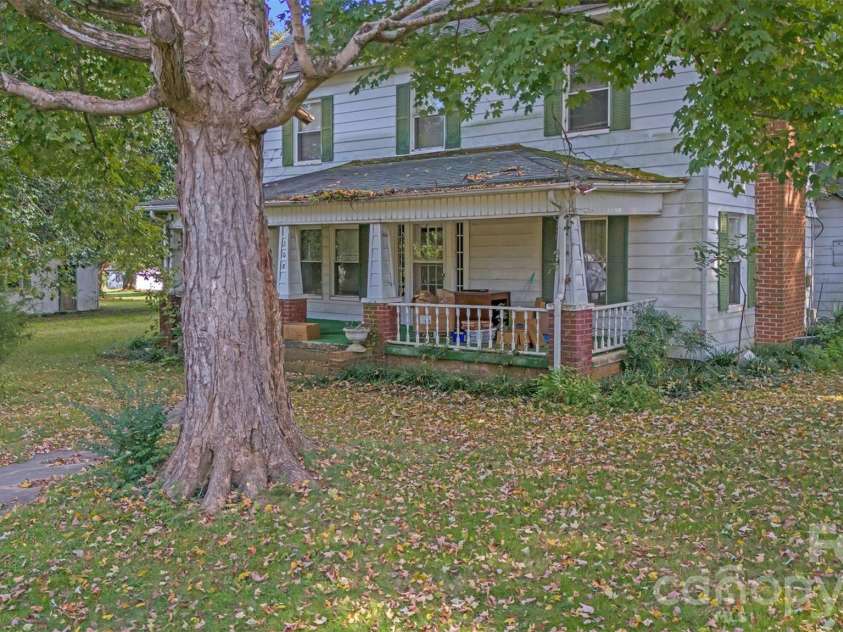 208 Main Street, Cleveland, NC 27013.  MLS# CAR4256953, YatesRealty ID 4697. 