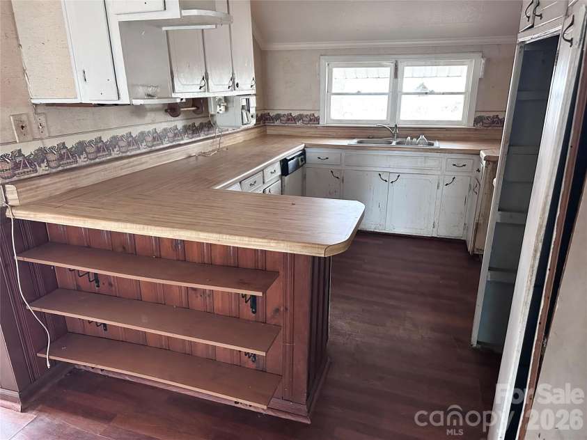 208 Main Street, Cleveland, NC 27013.  MLS# CAR4256953, YatesRealty ID 4697. 