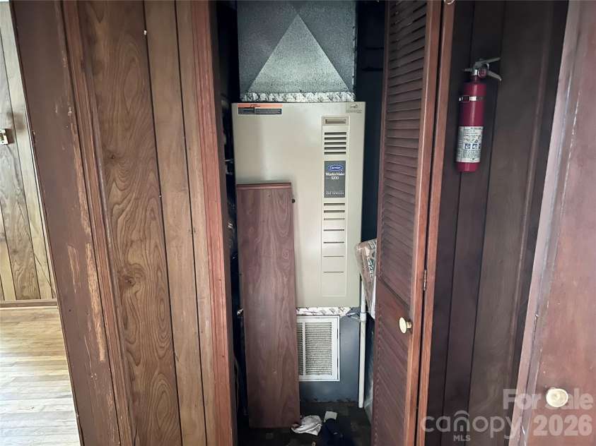 208 Main Street, Cleveland, NC 27013.  MLS# CAR4256953, YatesRealty ID 4697. 