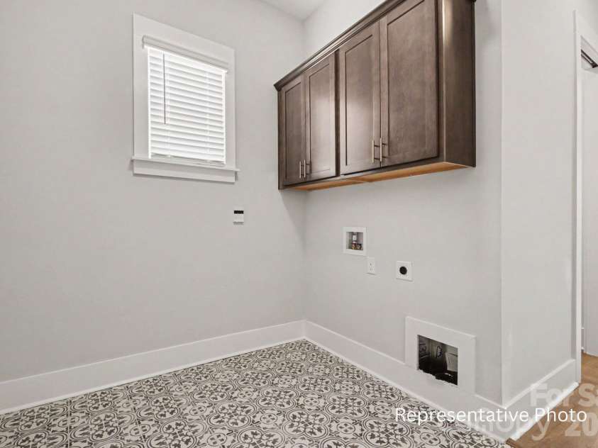20397 Queens Street, Cornelius, NC 28031.  MLS# CAR4418125, YatesRealty ID 46972. 