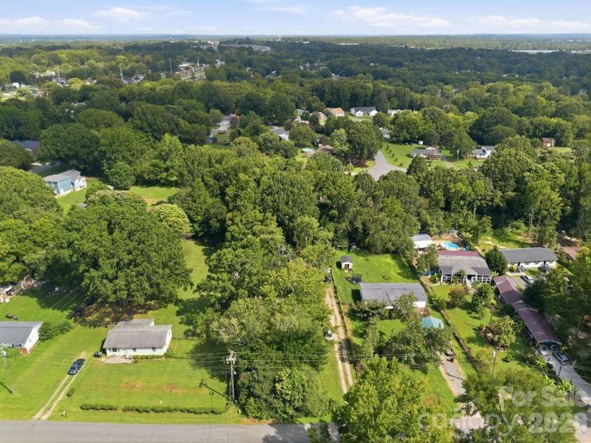 3715 Patricia Drive, Concord, NC 28027.  MLS# CAR4418110, YatesRealty ID 46978. 