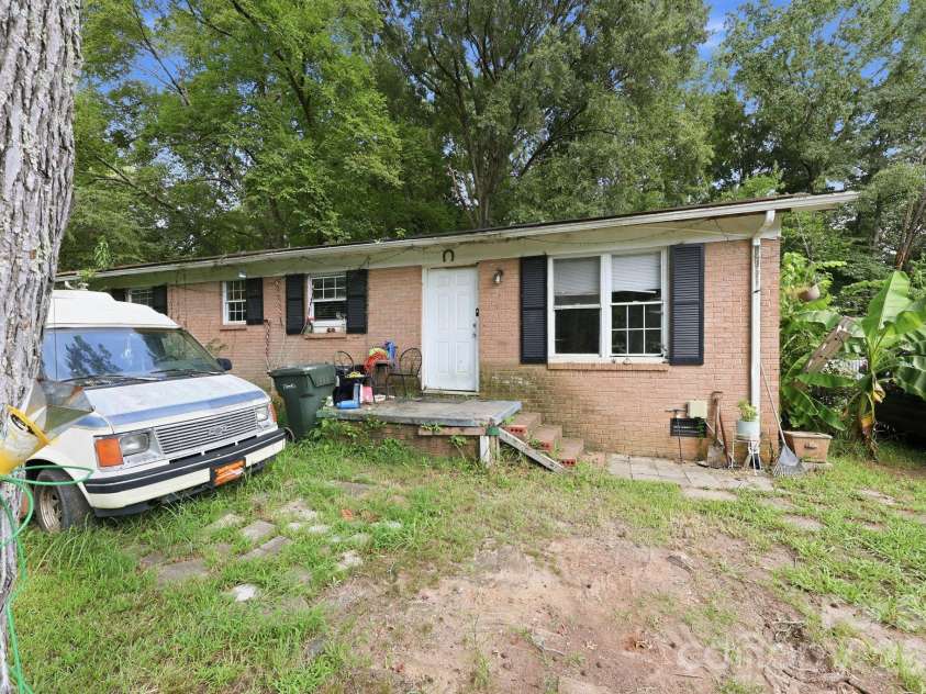 3715 Patricia Drive, Concord, NC 28027.  MLS# CAR4418110, YatesRealty ID 46978. 