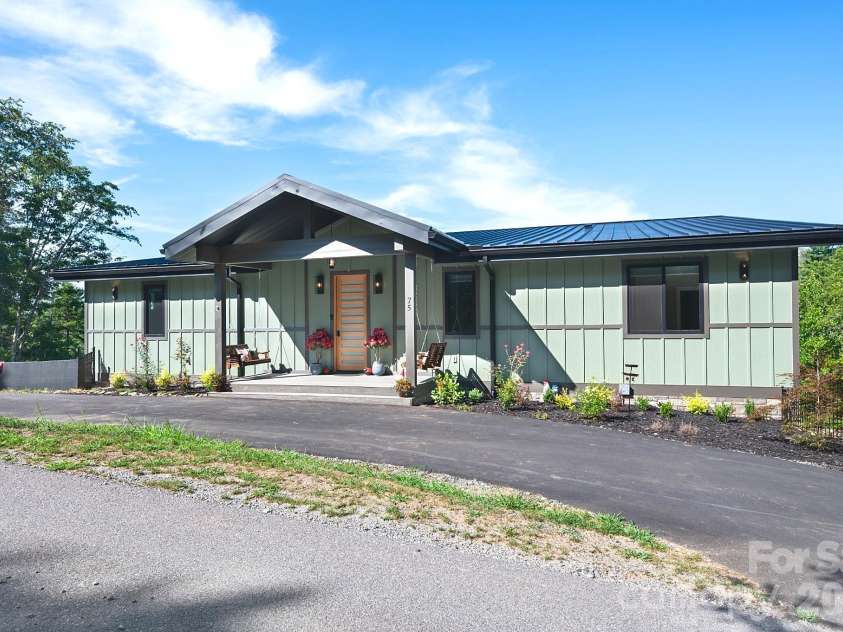 75 Boone Trail, Weaverville, NC 28787.  MLS# CAR4417076, YatesRealty ID 46979. Welcome to 75 Boone Trail!