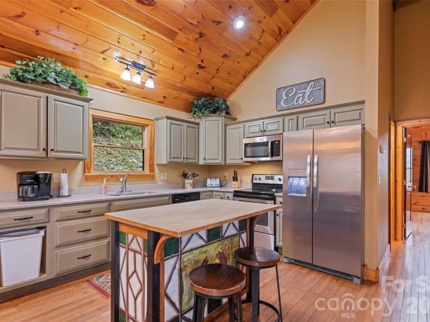 235 Soaring Eagle Road, Bryson City, NC 28713.  MLS# CAR4316418, YatesRealty ID 4698. Fully appointed kitchen ready for you to move in