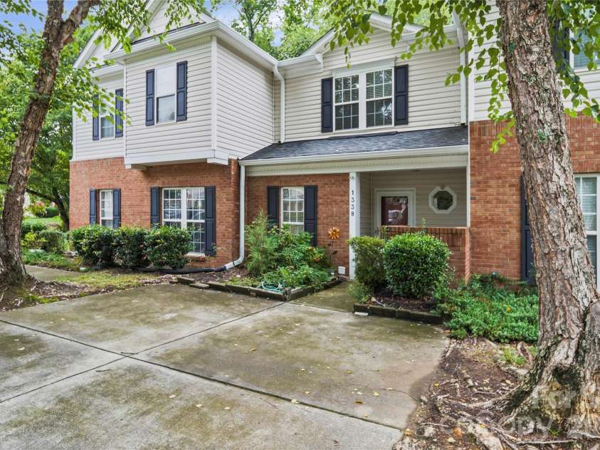 1338 Anthem Court, Charlotte, NC 28205.  MLS# CAR4412279, YatesRealty ID 46980. 