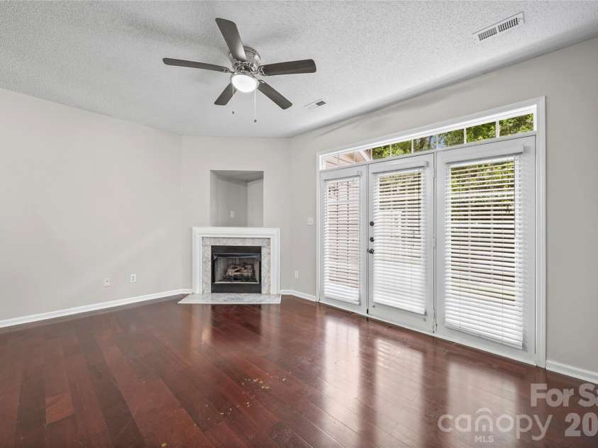1338 Anthem Court, Charlotte, NC 28205.  MLS# CAR4412279, YatesRealty ID 46980. 