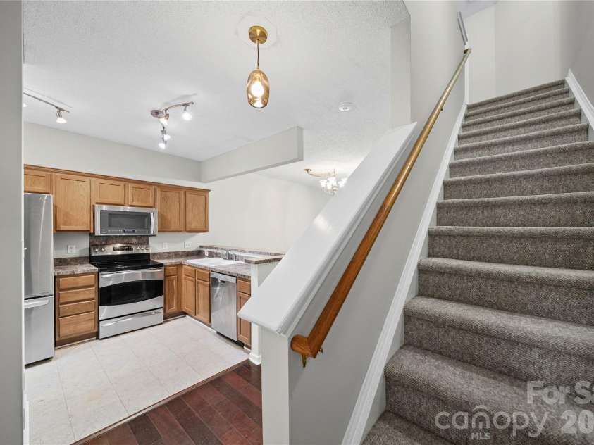 1338 Anthem Court, Charlotte, NC 28205.  MLS# CAR4412279, YatesRealty ID 46980. 