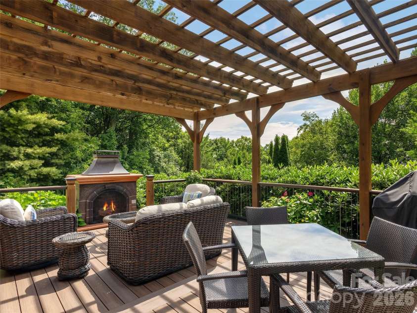 474 Scenic Circle, Waynesville, NC 28786.  MLS# CAR4418559, YatesRealty ID 46982. 