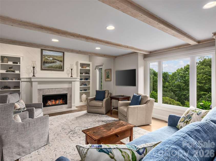 474 Scenic Circle, Waynesville, NC 28786.  MLS# CAR4418559, YatesRealty ID 46982. 