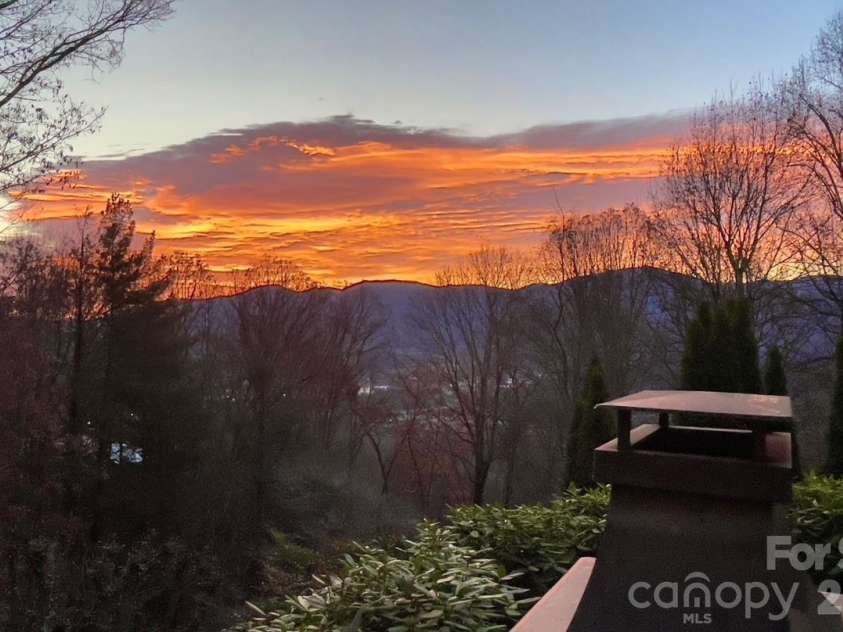 474 Scenic Circle, Waynesville, NC 28786.  MLS# CAR4418559, YatesRealty ID 46982. 
