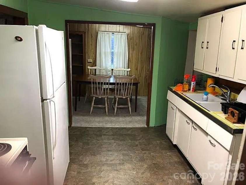 574 and 576 Paint Fork Road, Barnardsville, NC 28709.  MLS# CAR4418106, YatesRealty ID 46983. Kitchen in 574