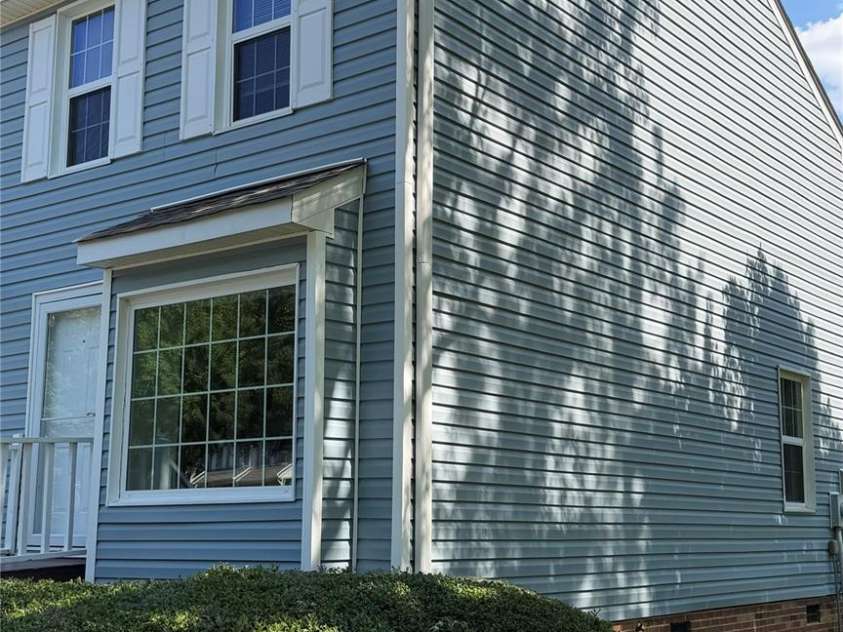 8253 Circle Tree Lane, Charlotte, NC 28277.  MLS# CAR4417933, YatesRealty ID 46984. 