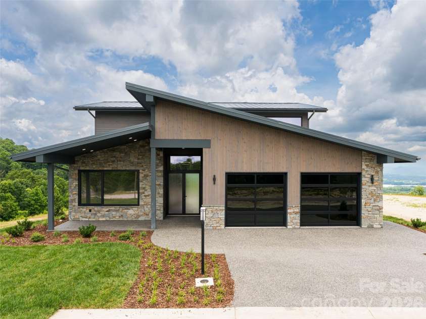 24 Watchman Drive, Hendersonville, NC 28791.  MLS# CAR4215455, YatesRealty ID 4699. Daytime Photo - 0 step entry into home