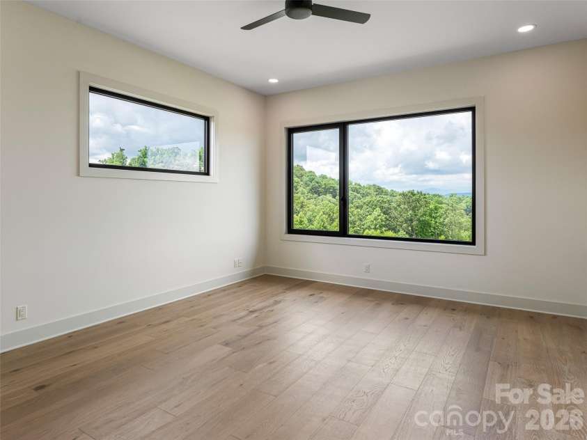 24 Watchman Drive, Hendersonville, NC 28791.  MLS# CAR4417111, YatesRealty ID 4699. 