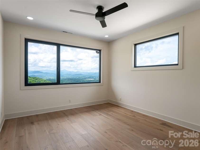 24 Watchman Drive, Hendersonville, NC 28791.  MLS# CAR4417111, YatesRealty ID 4699. 