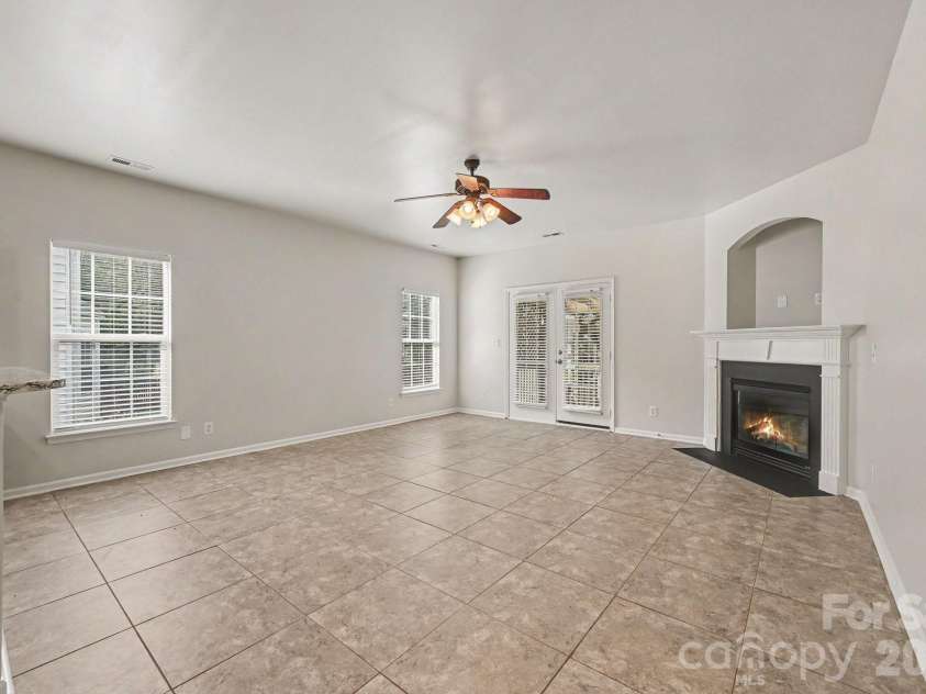400 Amersham Lane, Waxhaw, NC 28173.  MLS# CAR4418171, YatesRealty ID 46990. 