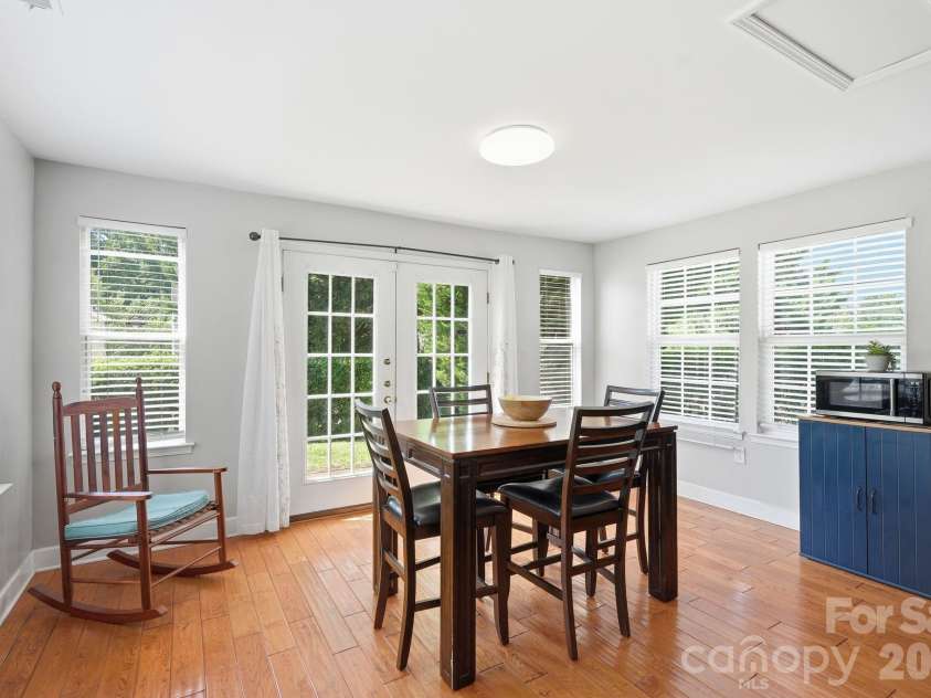 5816 Wallace Avenue, Charlotte, NC 28212.  MLS# CAR4418363, YatesRealty ID 46991. 