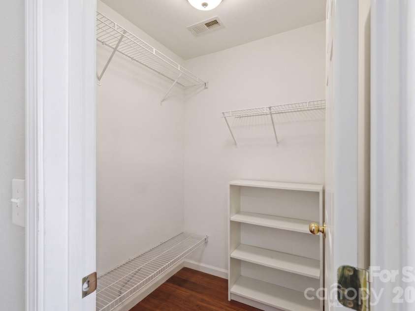 5816 Wallace Avenue, Charlotte, NC 28212.  MLS# CAR4418363, YatesRealty ID 46991. 