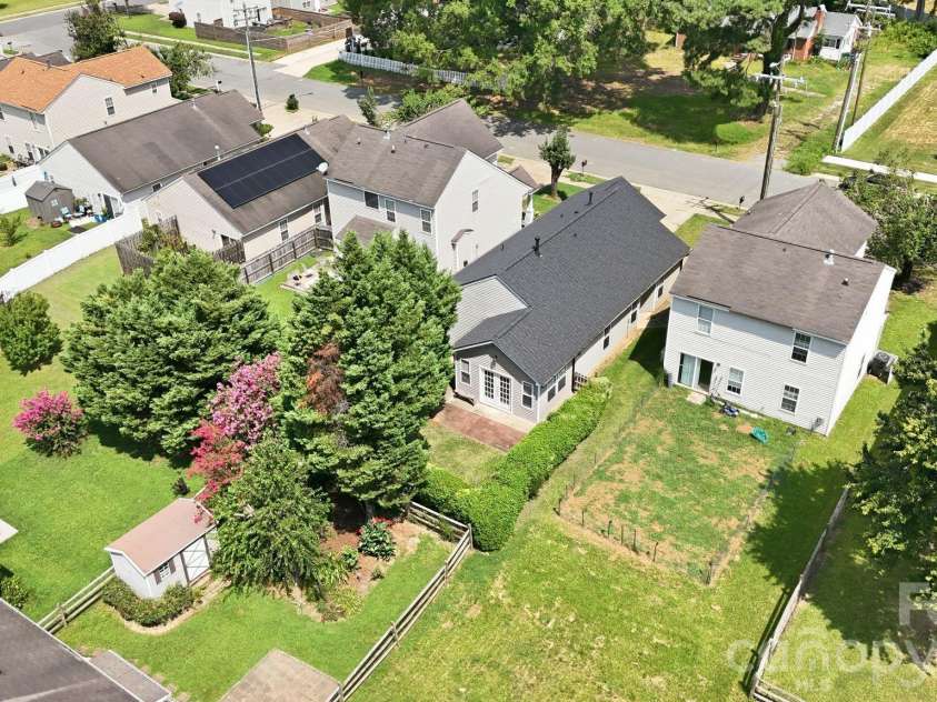 5816 Wallace Avenue, Charlotte, NC 28212.  MLS# CAR4418363, YatesRealty ID 46991. 