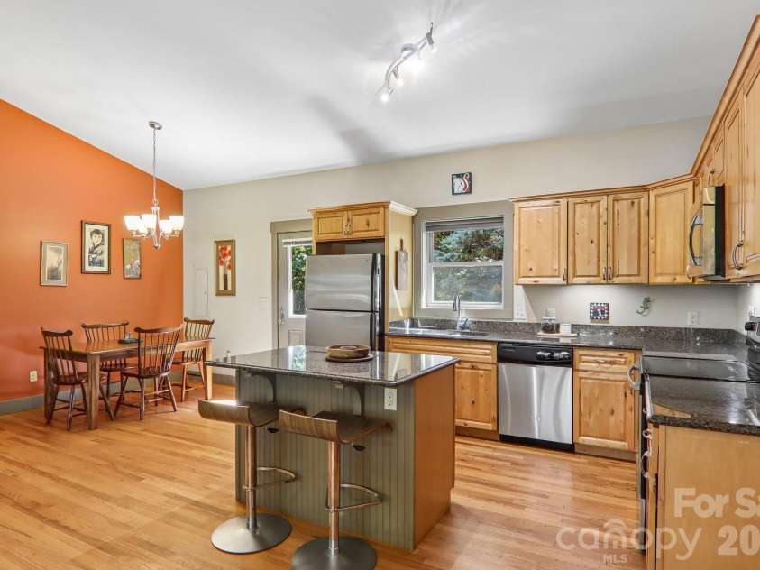 137 Sulphur Springs Road, Asheville, NC 28806.  MLS# CAR4417643, YatesRealty ID 46992. 