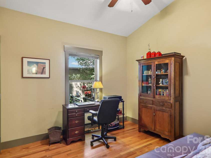 137 Sulphur Springs Road, Asheville, NC 28806.  MLS# CAR4417643, YatesRealty ID 46992. 