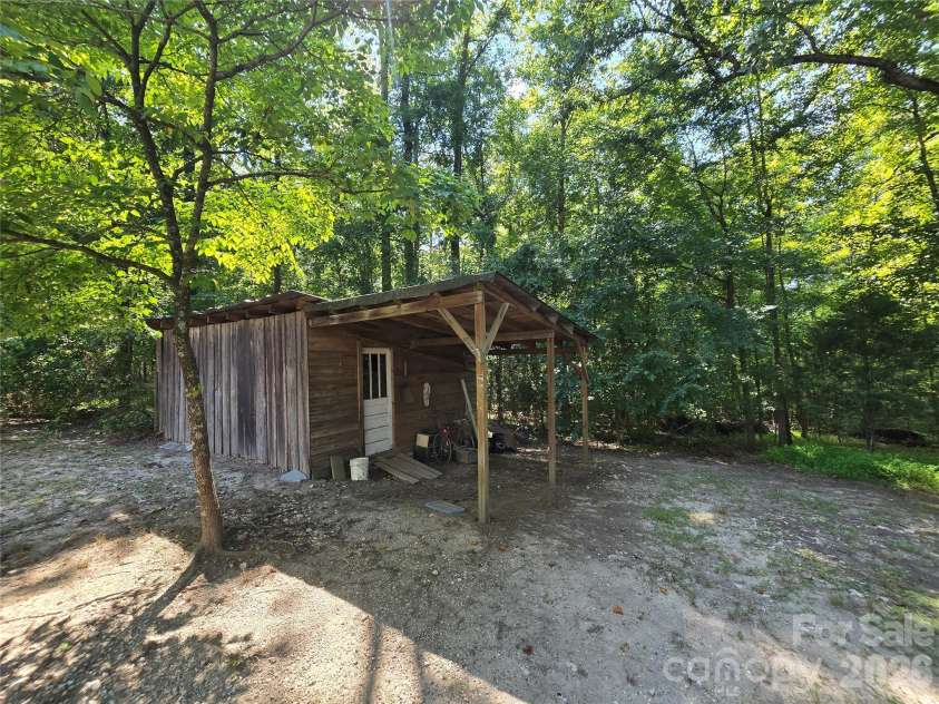 181 Williamson Street, Troy, NC 27371.  MLS# CAR4418511, YatesRealty ID 46993. 