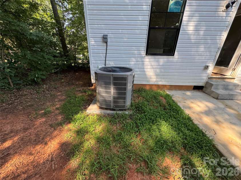 3503 Deacon Lane, Denver, NC 28037.  MLS# CAR4418657, YatesRealty ID 46994. HVAC