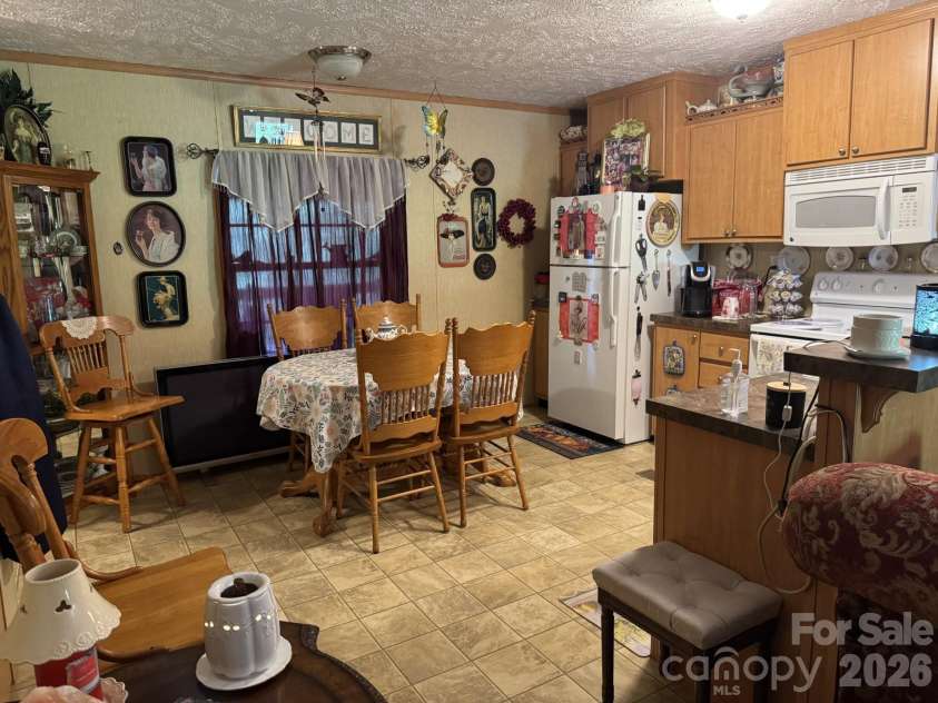 165 Shea Drive, Marion, NC 28752.  MLS# CAR4418716, YatesRealty ID 46995. 