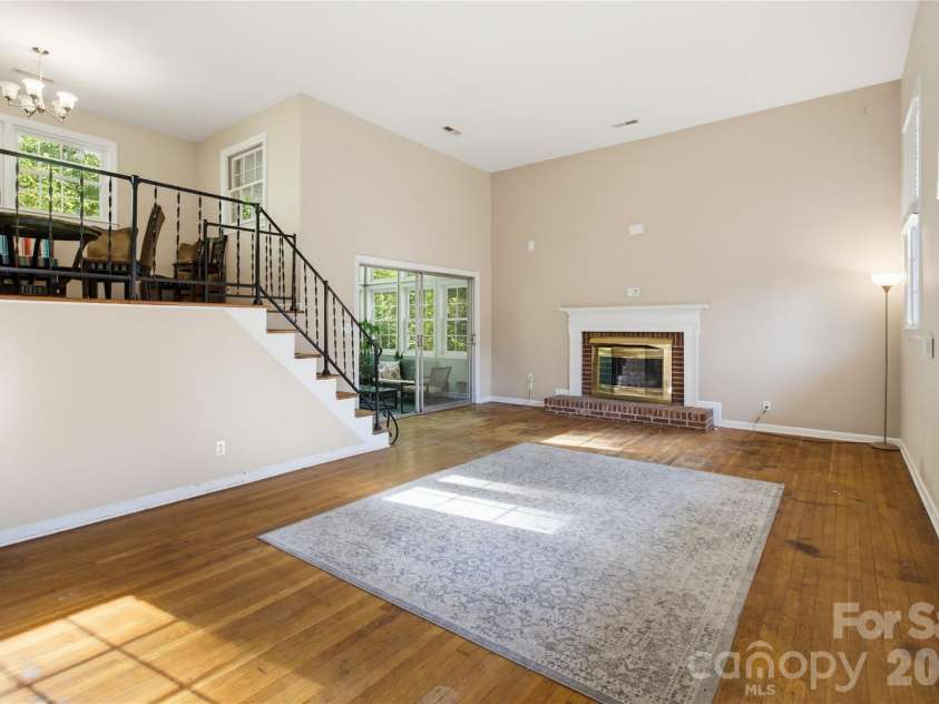 5675 Sweetbriar Road, Pfafftown, NC 27040.  MLS# CAR4418441, YatesRealty ID 46998. 