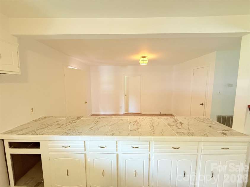 213 Jewel Street, Chester, SC 29706.  MLS# CAR4418736, YatesRealty ID 46999. 