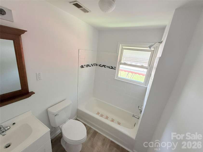 213 Jewel Street, Chester, SC 29706.  MLS# CAR4418736, YatesRealty ID 46999. 