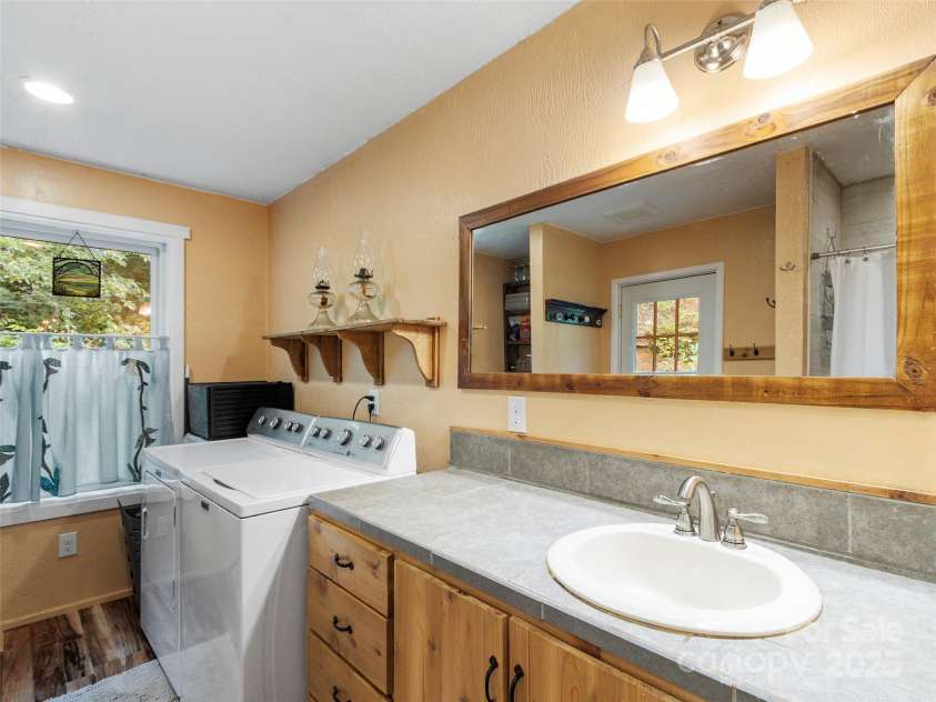 394 Af Simmons Road, Burnsville, NC 28714.  MLS# CAR4300885, YatesRealty ID 47. 