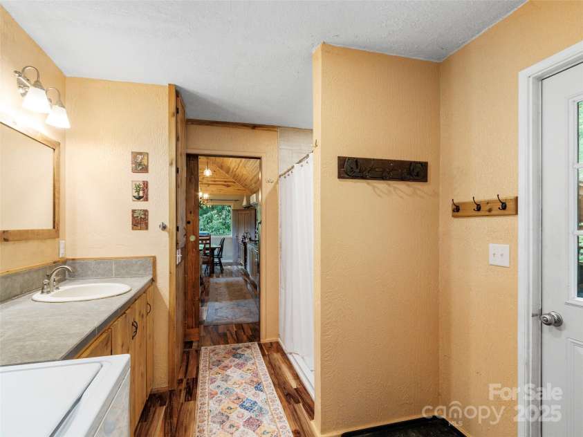 394 Af Simmons Road, Burnsville, NC 28714.  MLS# CAR4300885, YatesRealty ID 47. 