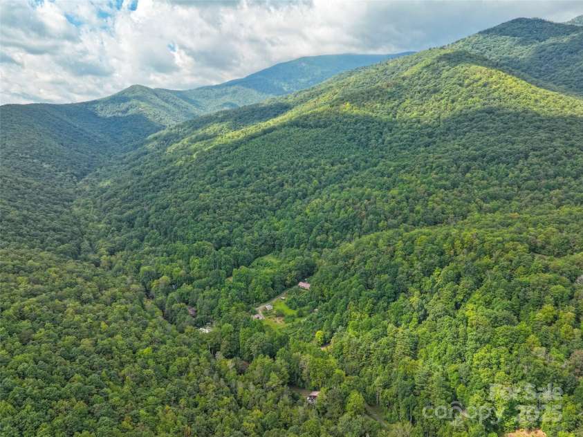 394 Af Simmons Road, Burnsville, NC 28714.  MLS# CAR4300885, YatesRealty ID 47. 