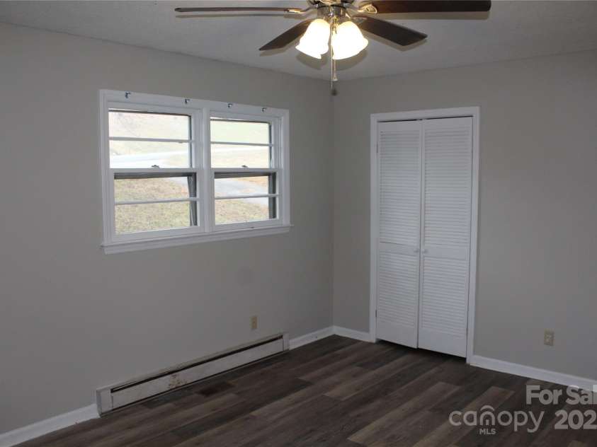 1156 Oak Forest Drive, Morganton, NC 28655.  MLS# CAR4326969, YatesRealty ID 4700. 