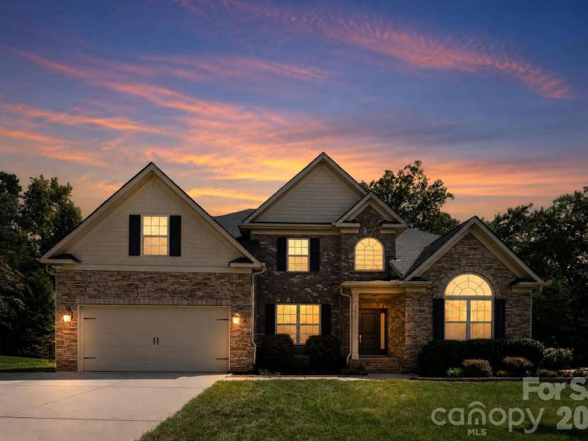 152 Kentmere Lane, Clover, SC 29710.  MLS# CAR4417773, YatesRealty ID 47001. 