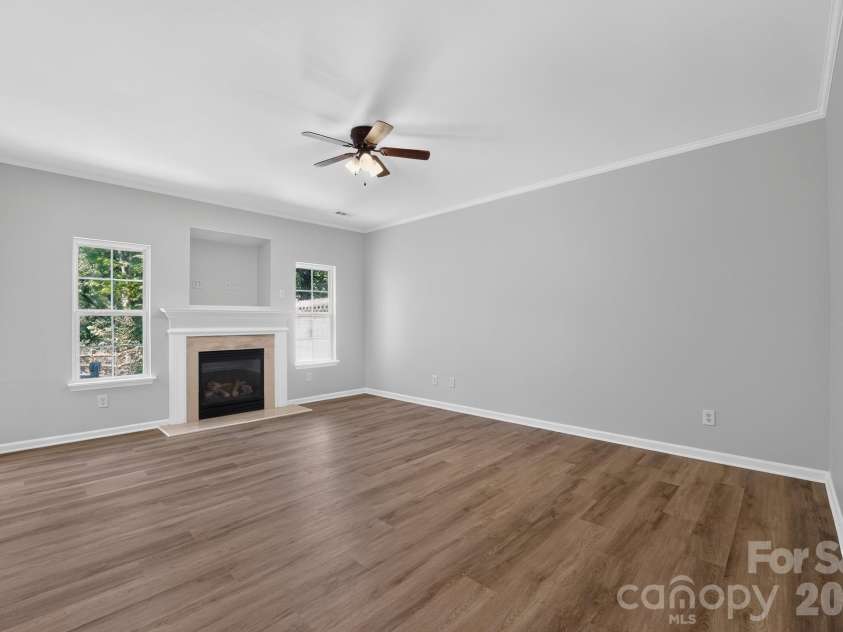 13711 Singleleaf Lane, Charlotte, NC 28278.  MLS# CAR4418599, YatesRealty ID 47003. 
