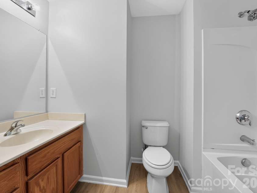 13711 Singleleaf Lane, Charlotte, NC 28278.  MLS# CAR4418599, YatesRealty ID 47003. 