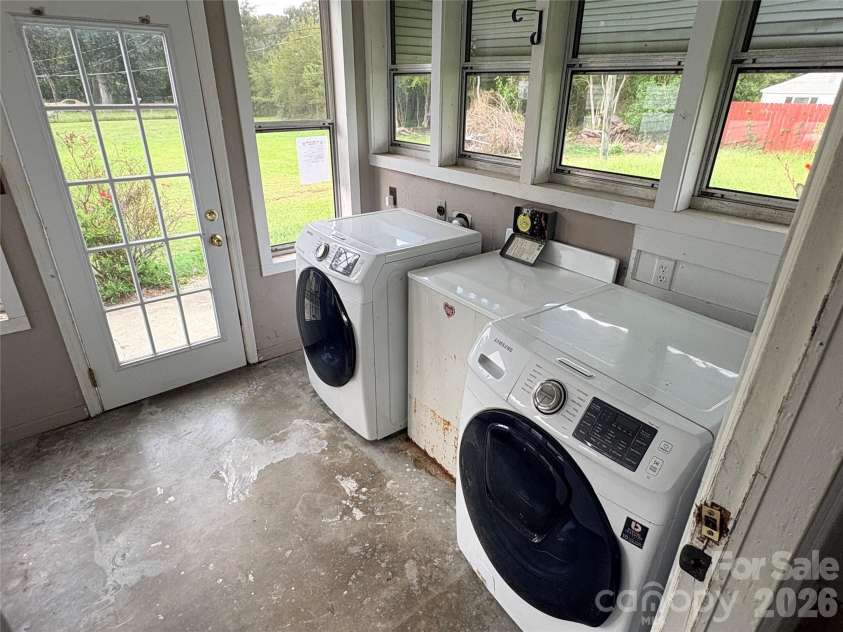 504 Brendale Drive, Chester, SC 29706.  MLS# CAR4418430, YatesRealty ID 47004. Laundry